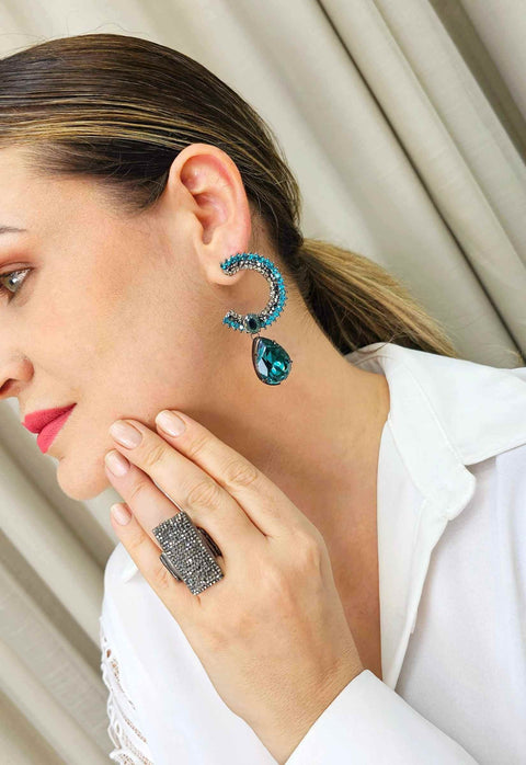 Brinco Darlim de argola com gota blue zircon