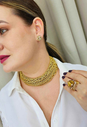 Colar Constantine Gold com mix de correntes douradas