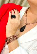 Colar Alure de gota preta banhado no vintage