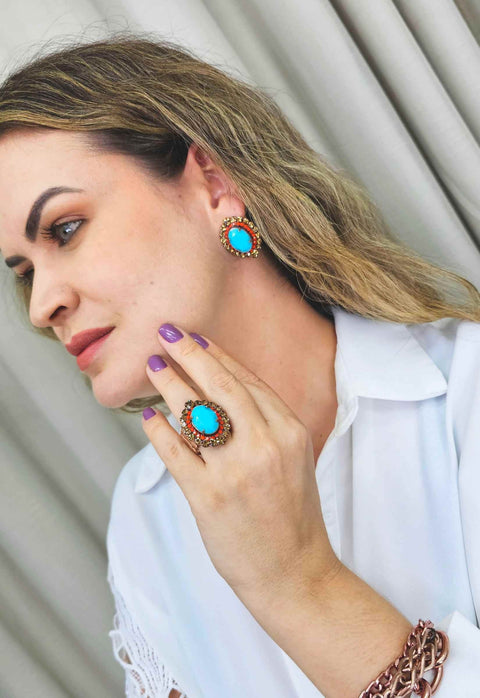 Brinco Ambaris com pedras azul e strass coral e marrom