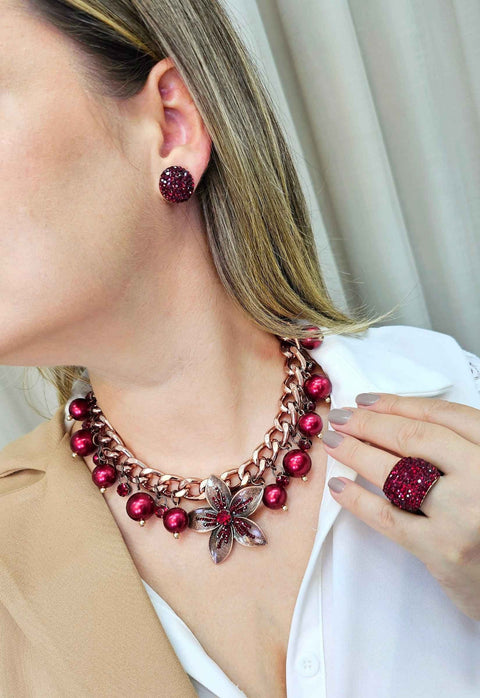 Colar Camarote Glam com bolas e pingente de flor vermelha