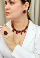 Colar Romana Vermelho com malha vintage e pedras vermelhas