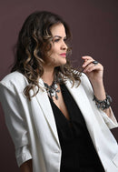 Pulseira Zoraide com mix de pingentes, resinas e correntaria onix