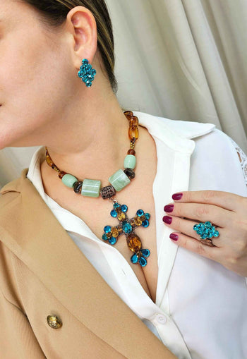 Brinco Surpreendente com pedras blue zircon