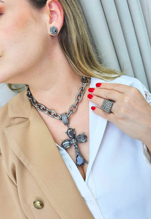 Maxi colar Ester com pingente de crucifixo onix