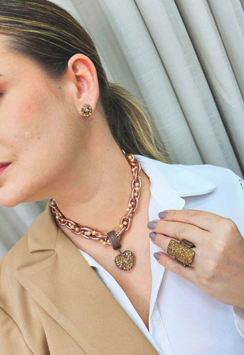 Brinco Julie vintage com pedras smoked