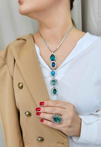 Anel Distinção prata oval com pedra verde e black diamond