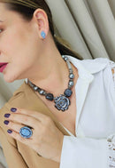 Brinco Agata com strass azul banhado no grafite
