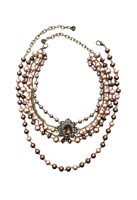 Colar Vibe de perolas vintage com pingente black diamond banhado no ouro velho