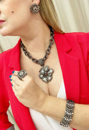 Maxi colar Anne com pingnete de flor e elos onix