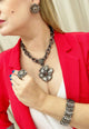 Maxi colar Anne com pingnete de flor e elos onix