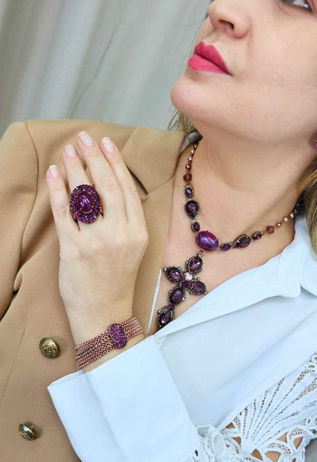 Anel Especial oval com pedras ametista banhado no vintage