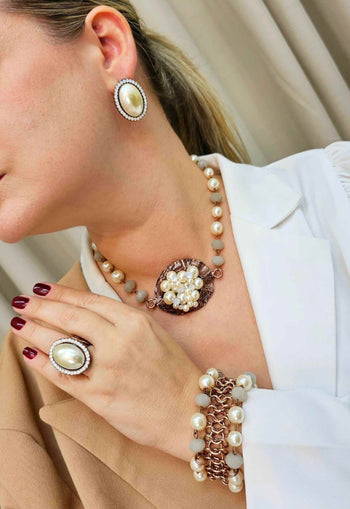 Brinco Clover vintage com perolas e strass