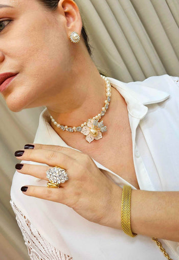 Anel Astrid de strass cristal banhado no dourado