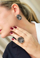 Anel Lumi com pedras black diamond banhado no grafite