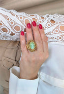 Anel Marbella: Pedras Douradas e Verde Água no Dourado | Acessório de Luxo