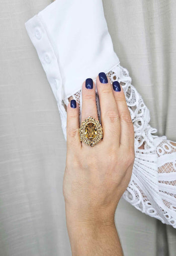 Anel Ariel dourado com pedras light colorado topaz