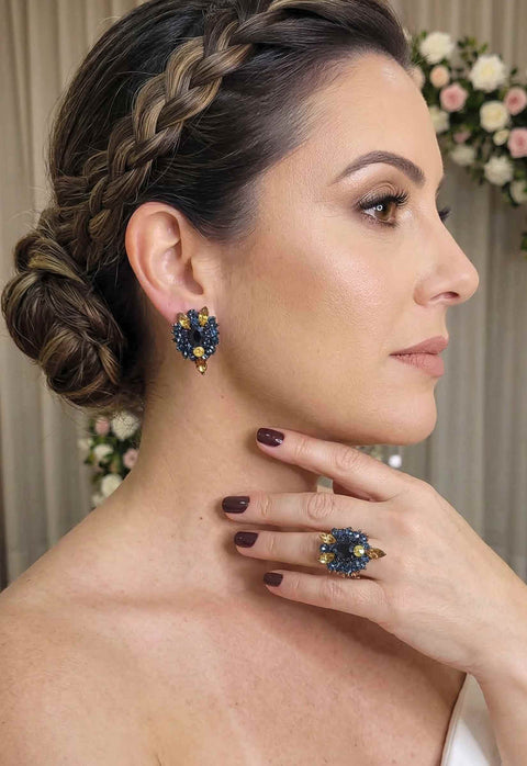 Anel Tarsila: Elegante com Pedras Âmbar e Azul Marinho no Vintage | Design Anatômico