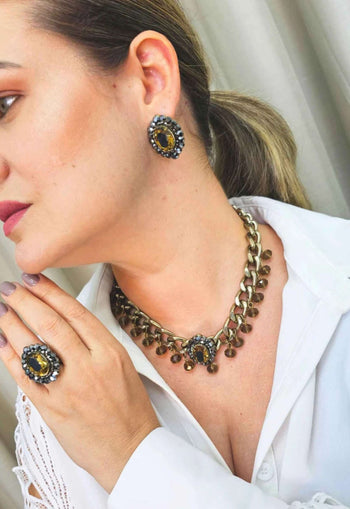 Anel Presença ouro velho oval com strass hematite