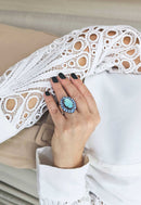 Anel momentos jeans oval com pedras azuis banhado no vintage