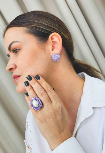 Anel Gisele oval com perola e pedras lilás banhado no vintage