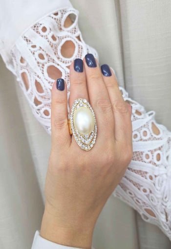 Anel Kalaf de strass cristal e pérola banhado no dourado