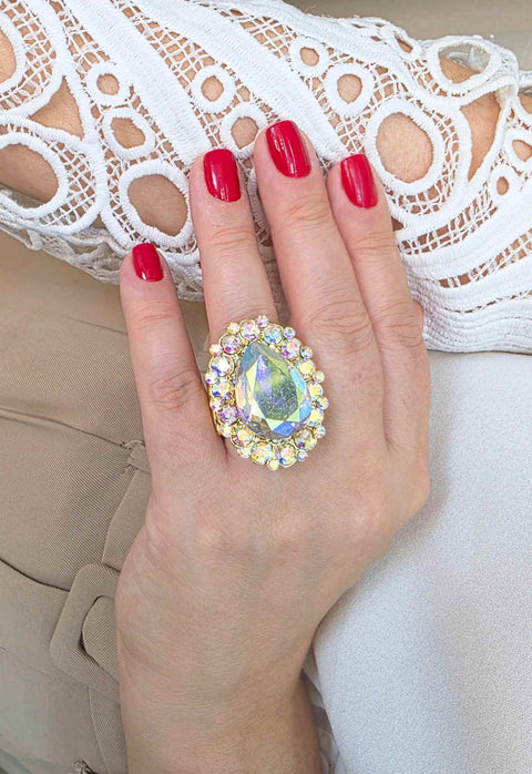 Anel Luz Divina dourado com pedras boreal