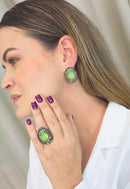 Anel Isaura: Elegante Oval com Pedras Menta e Marrom no Prata | Design By Sahara Acessórios