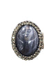 Anel Zoraide oval com pedra cinza e strass black diamond banhado no grafite