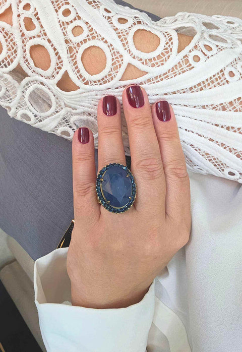 Anel Oval Patrimônio com Pedras Azul Marinho Ouro Velho Ajustável - Bijuteria Fina