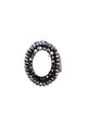 Anel Valquíria oval com pedra leitosa e strass hematite banhado no grafite