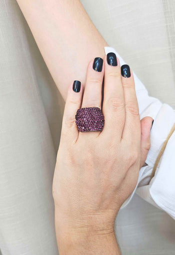 Anel Estela retangular com pedras ametista banhado no vintage