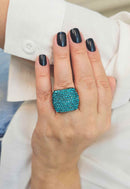 Anel Estela retangular com pedras blue zircon banhado no vintage