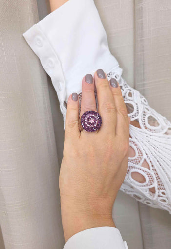 Anel Redondo Premier com Pedras Ametista e Rosa Vintage Ajustável - Bijuteria Fina