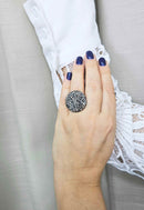 Anel Suelen redondo de strass hematite banhado no grafite