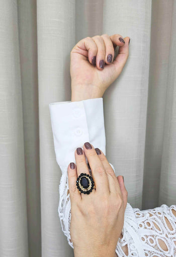 Anel Diamante Negro oval de pedras pretas banhado no dourado