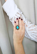 Anel Madeline com pedras azul marrom e ametista banhado no vintage