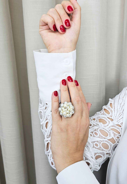 Anel Serafina redondo com perolas banhado no vintage