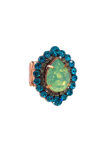 Anel Izaura oval com strass e gota verde banhado no vintage