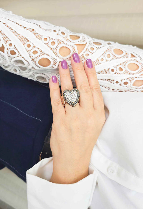 Anel Grazi de coração com strass hematite e cristal banhado no vintage