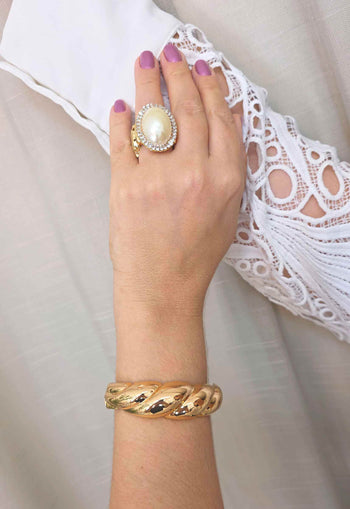 Bracelete Guiomar Gold: Moderno de Metal no Dourado | Sahara Acessórios