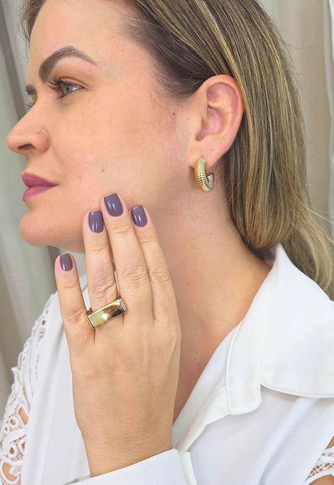 Brinco Marisol: Argola Clássica no Dourado | Destaque no seu Look