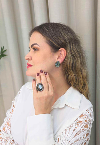 Brinco Meridiana: Elegante Oval com Gota Verde e Hematites no Ouro Velho | Sahara Acessórios