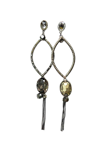 Maxi brinco Suelen de franjas com strass black diamond e hematite banhado no grafite