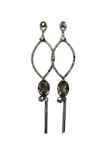 Maxi brinco Suelen de franjas com strass black diamond e hematite banhado no grafite