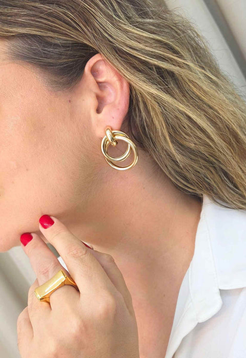 Brinco Atenas Gold de argola banhada no dourado