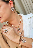 Brinco de flor Fabir com strass opal banhado no vintage