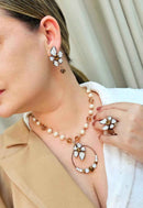 Brinco de flor Fabir com strass opal banhado no vintage