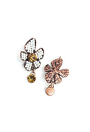 Brinco de flor Fabir com strass opal banhado no vintage