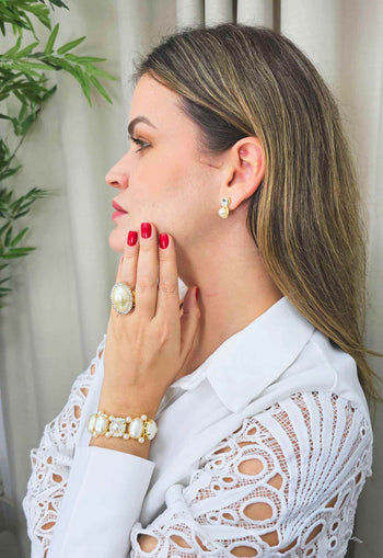 Brinco Olímpia de perolas e strass cristal banhado no dourado